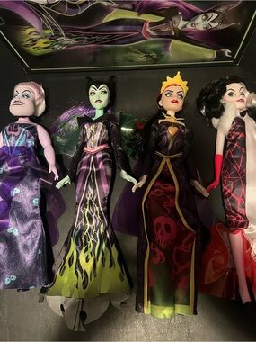 Disney Princess Villains Black and Brights Collection, Fashion Doll 4 Pack